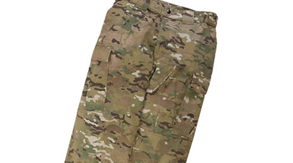 Pantalone classico uomo con doppia pince tessuto con effetto fiammato Pantalone classico uomo con doppia pince tessuto con effetto fiammato