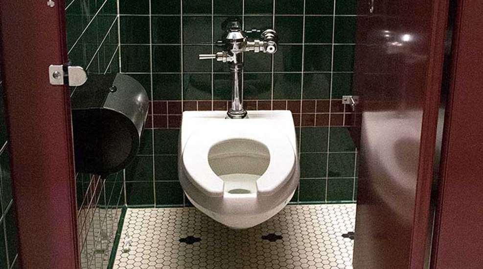 using-bathroom-while-carrying-concealed-f.jpg