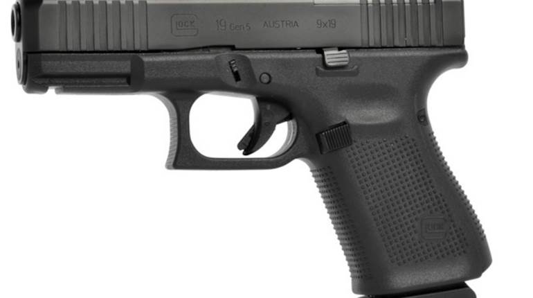 I Carry: Glock G19 Gen5 MOS Pistol in a C&G Holster | An Official Journal Of The NRA