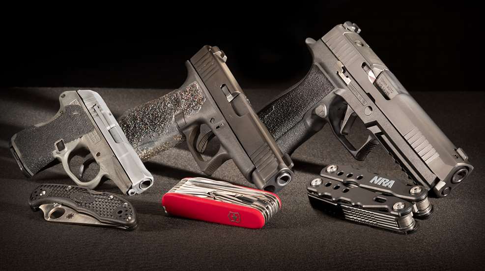 3 pistols, 3 pocketknives