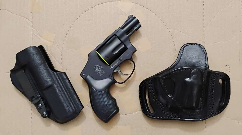 snub nose revolver accessories