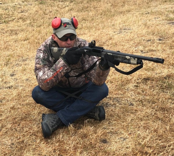 Thunder Ranch instructor using Mossberg 930 shotgun
